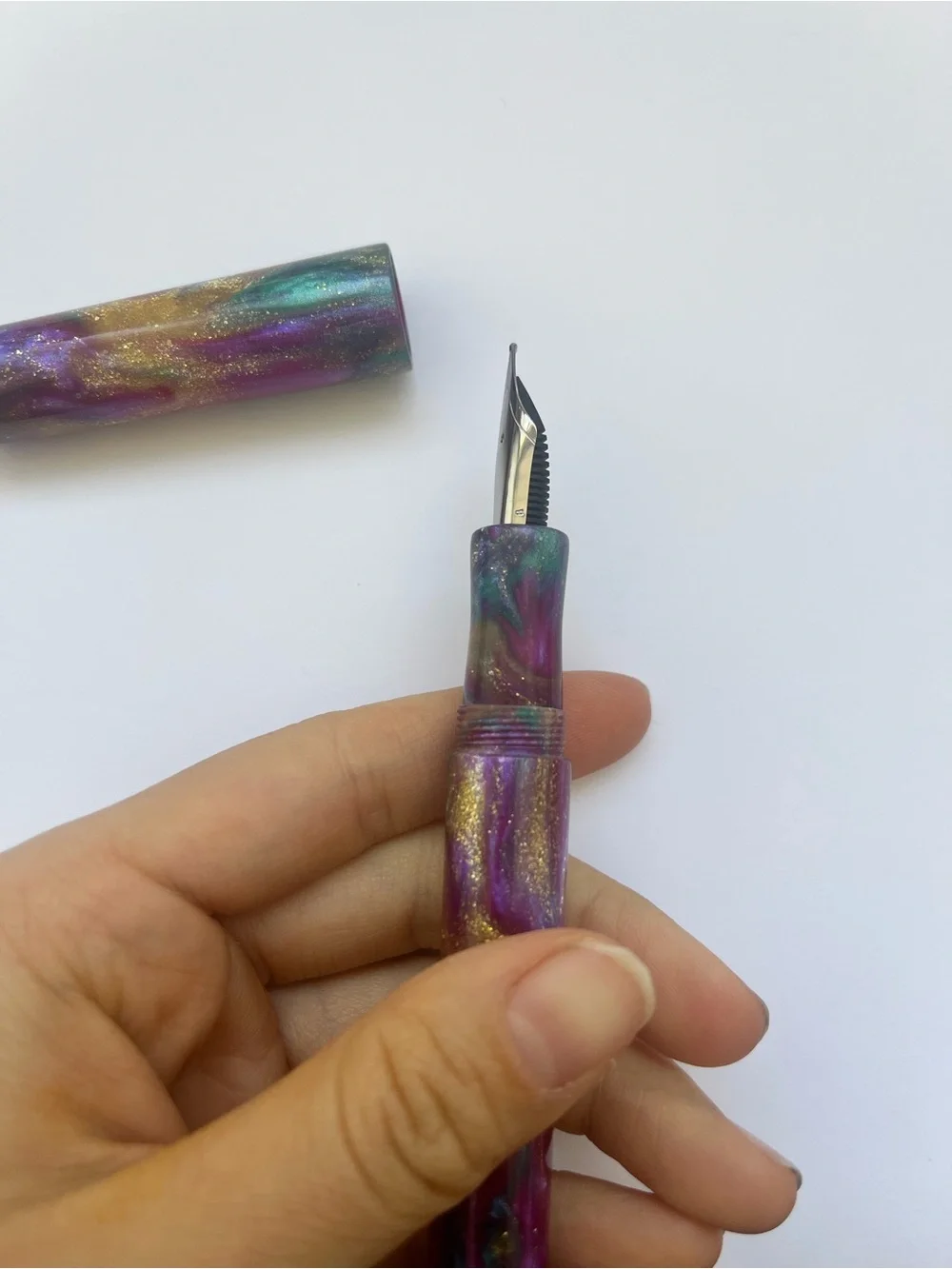 New Just Turnings Fountain Pen Brook Blanks Unicorn Horn Resin Broad Nib Writing